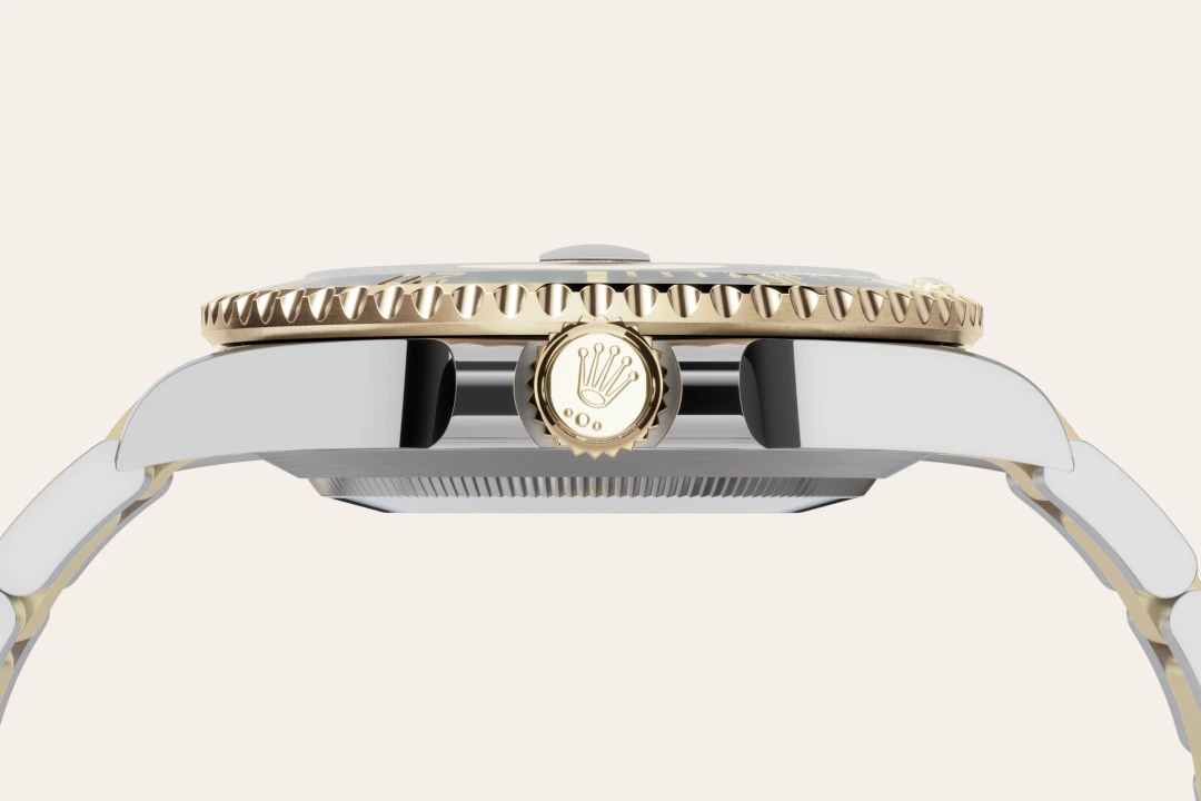 Rolex Submariner Date in Yellow Rolesor - combination of Oystersteel and yellow gold, M126613LN-0002 - Bern Watches