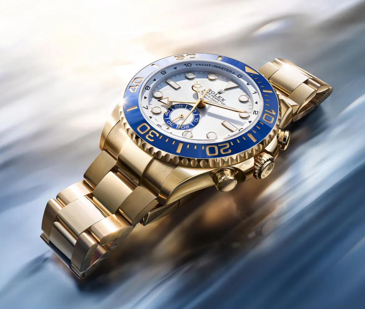 rolex-new-watches-2026-the-yacht-master-II-yellow-gold-ambiance-m126688-0001
